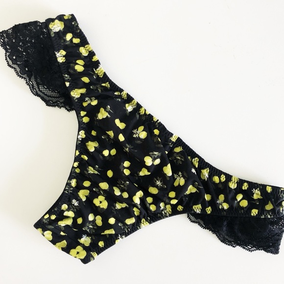 NWOT Animale Intimates Lemon Print Set Size S/M - Picture 8 of 8